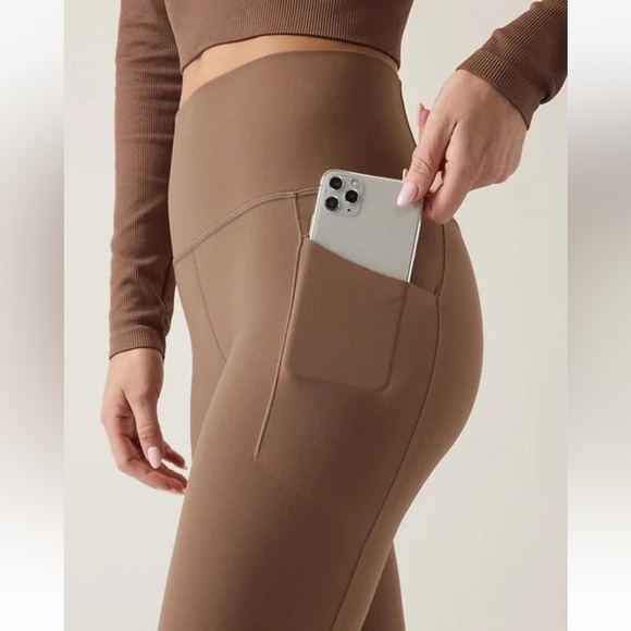 ATHLETA Salutation Stash Tight Leggings 7/8 rustic beige L - Picture 4 of 8